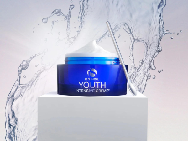 Hydrating moisturiser with ceramides and hyaluronic acid for skin recovery iS Clinical: Youth Intensive Crème Hydrating moisturiser containing ceramides and hyaluronic acid to support skin barrier repair following IPL or laser treatments.